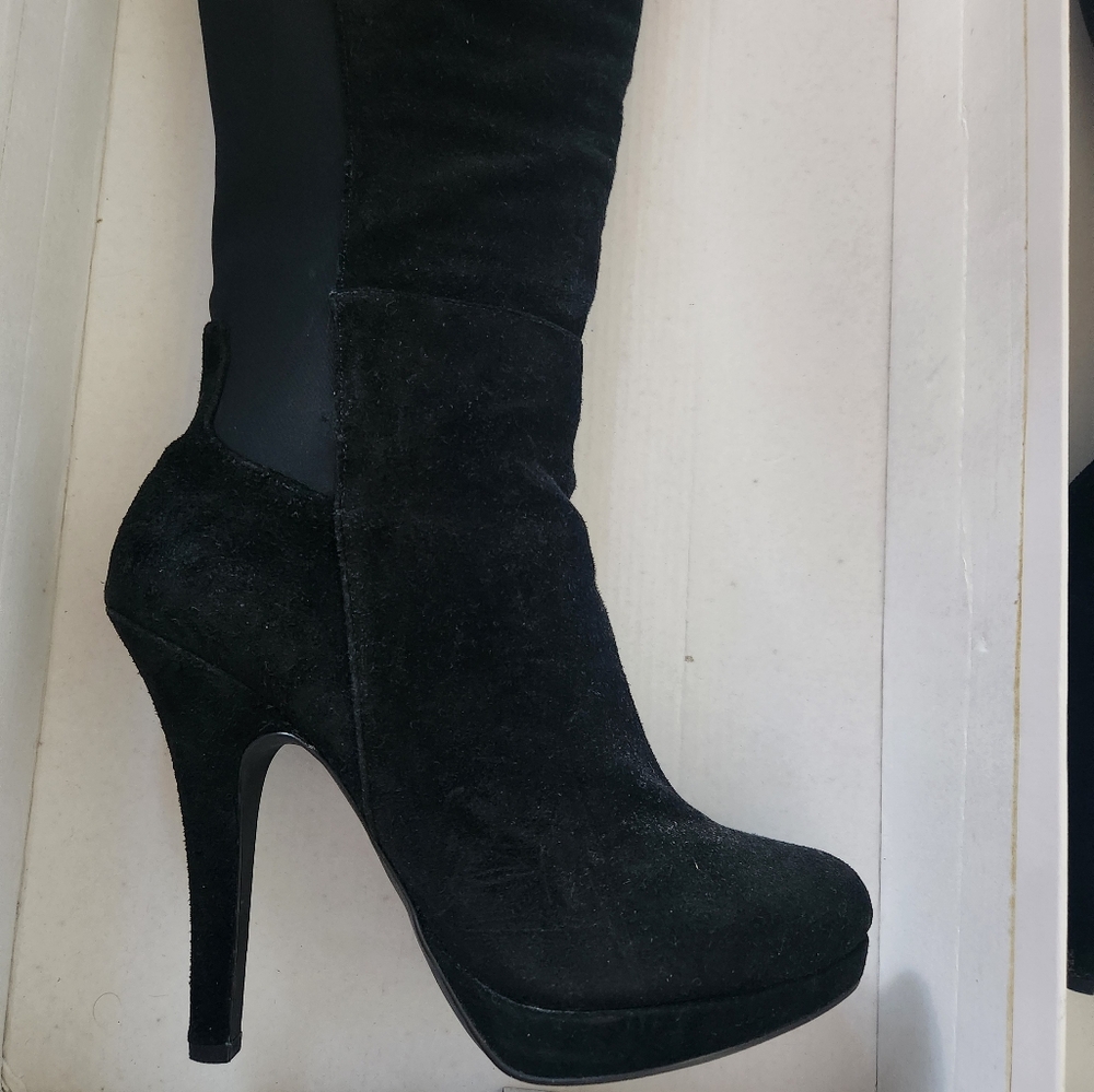 Women's Knee Lenght Heels Black Suede 8.5